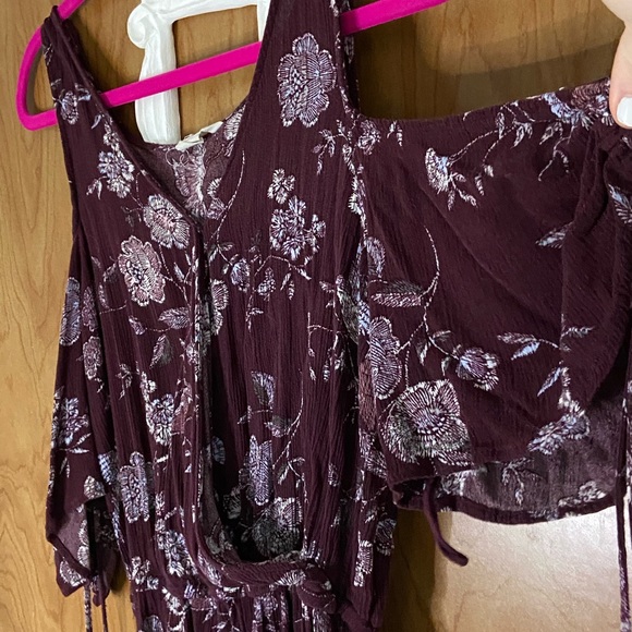 Cold shoulder romper - Picture 2 of 3